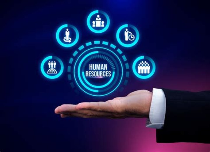 FAQ pour structurer la strat&eacute;gie de pr&eacute;sence digitale